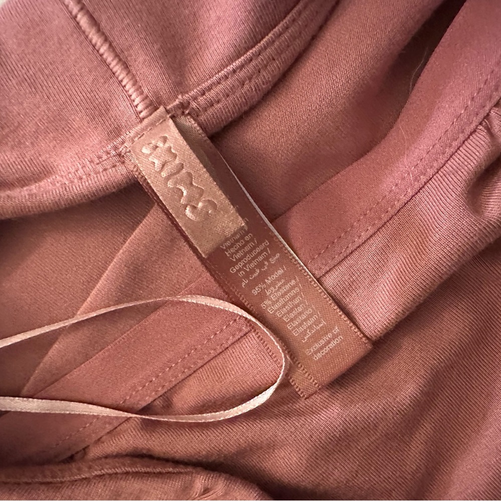 SKIMS Strapless Mauve Dress - Picture 2 of 3
